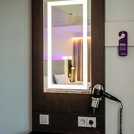 Premier Centre Hotel 3*
