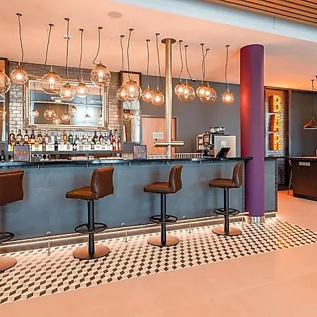 Premier Centre 3*