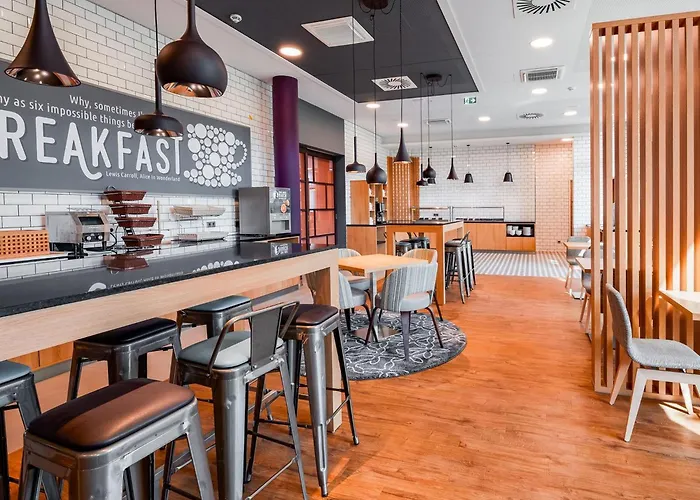 Premier Centre Hotel 3*